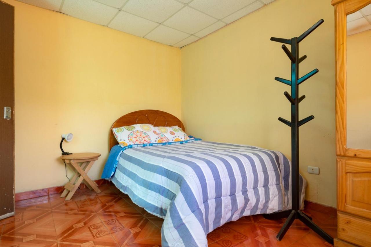 La Casa De Emilita Hotel Urubamba Bagian luar foto